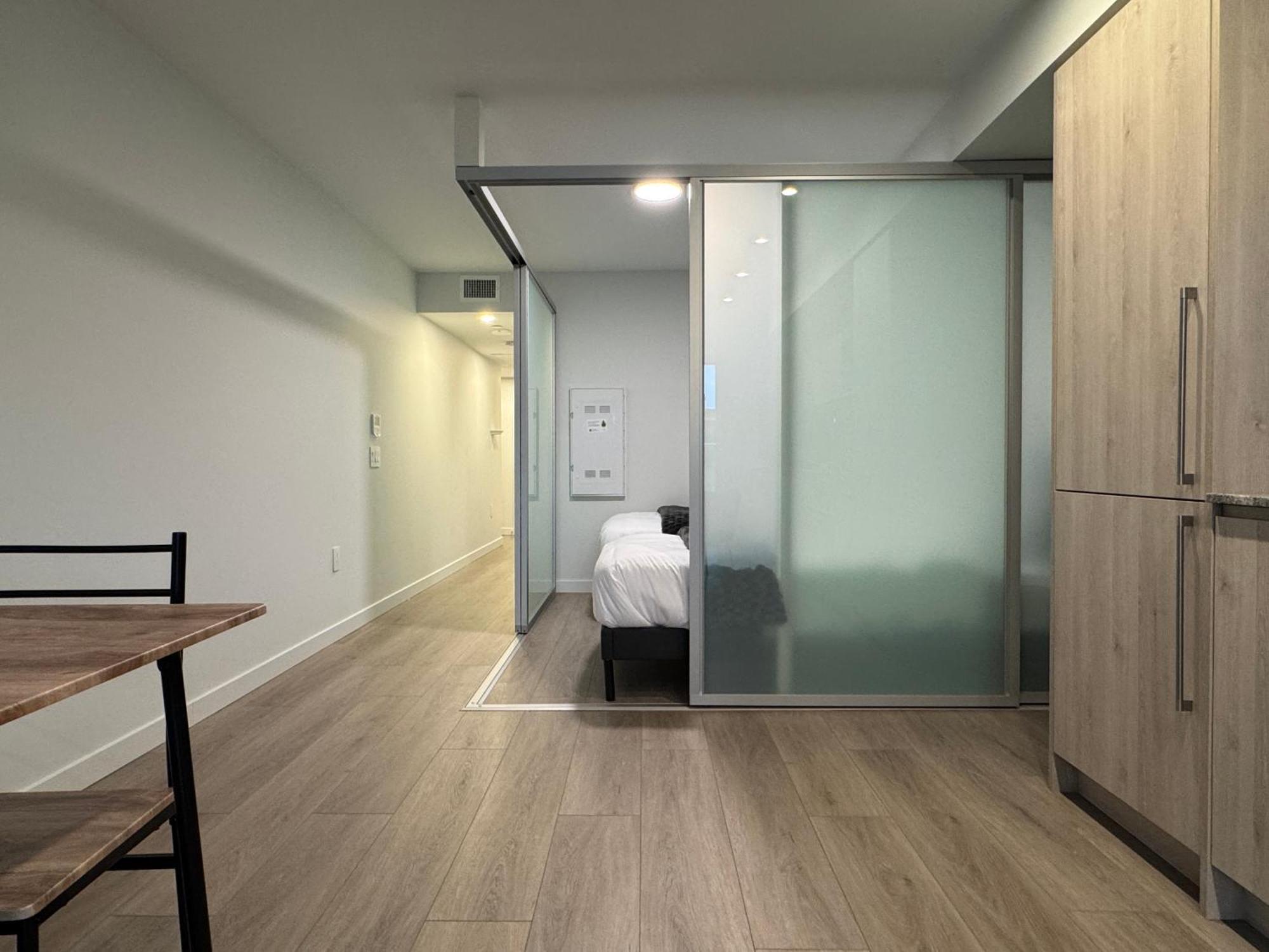 Downtown Center Silverstone Tower I And II Long-Term Booking Only Your Second Home In Vancouver Exterior photo